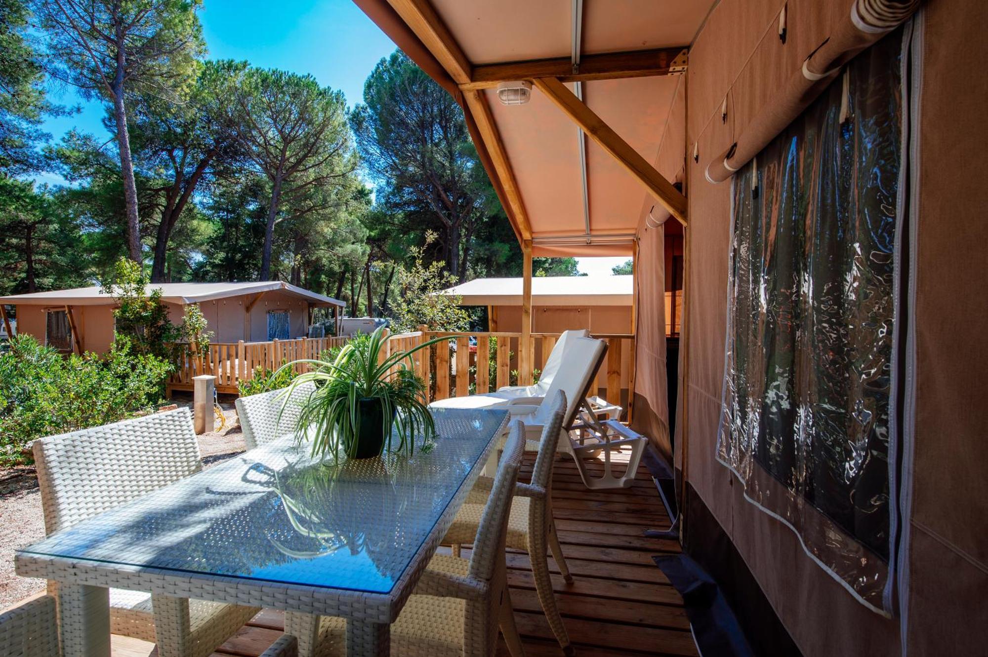 Zaton Holiday Resort Glamping Tents Nin Kültér fotó