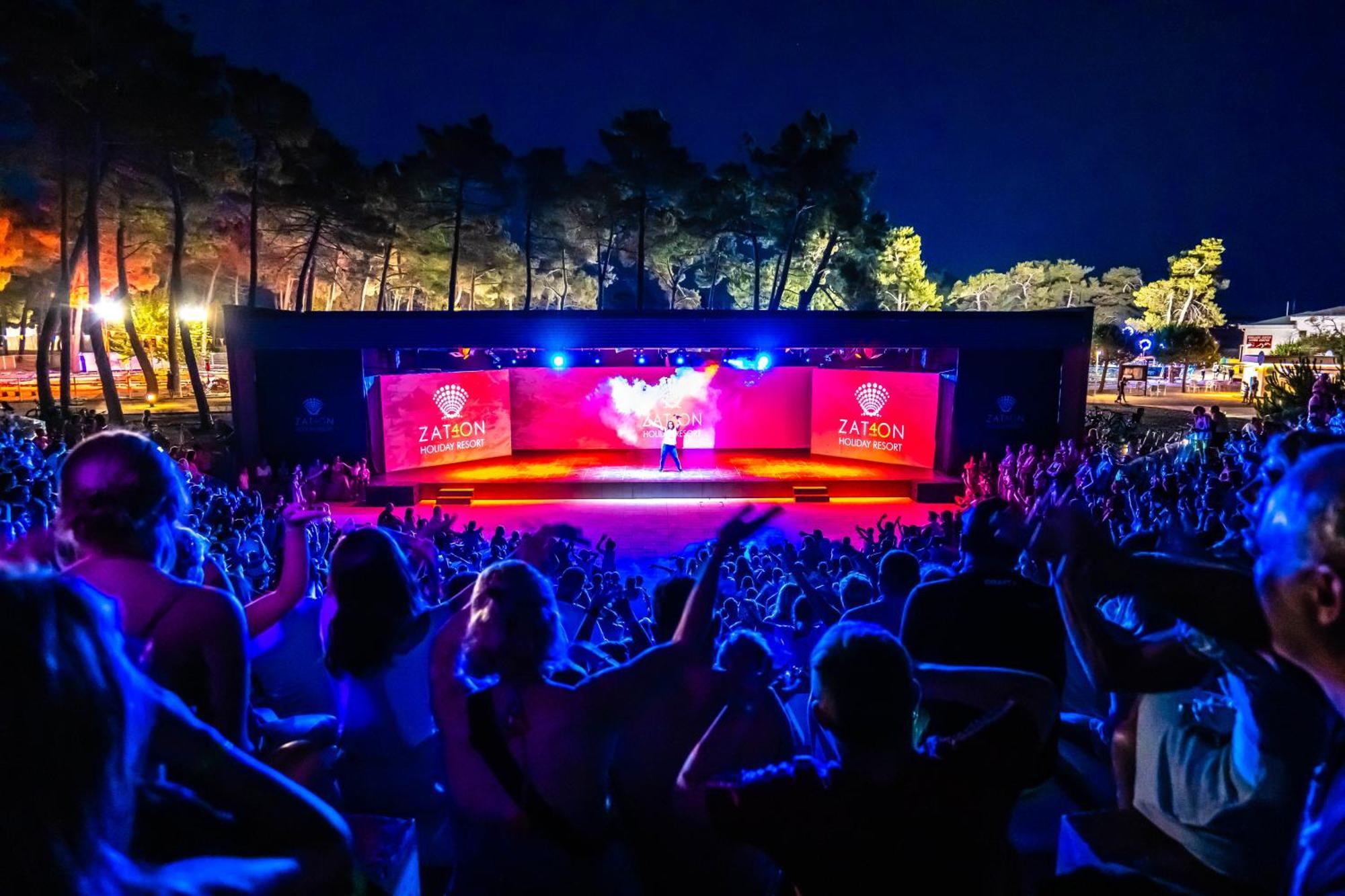 Zaton Holiday Resort Glamping Tents Nin Kültér fotó