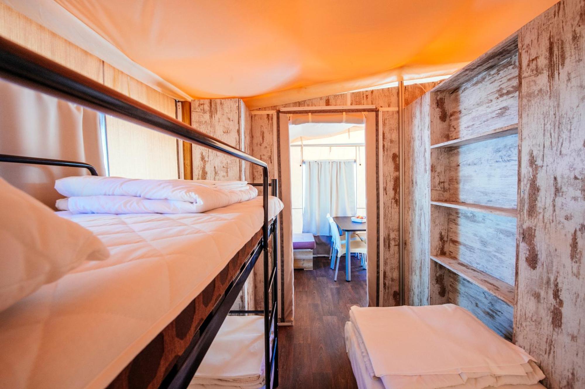 Zaton Holiday Resort Glamping Tents Nin Szoba fotó